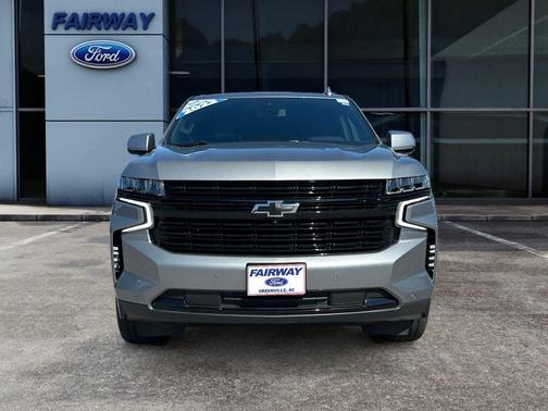 2023 Chevrolet Suburban RST