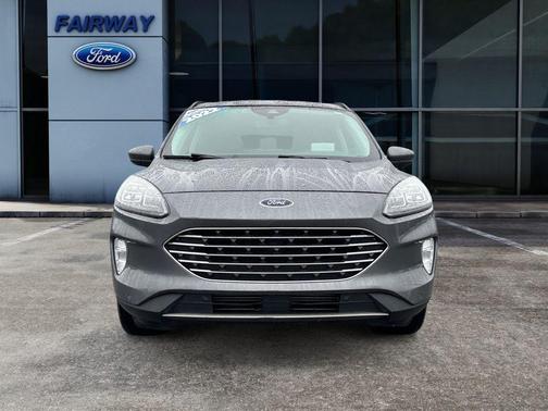 2022 Ford Escape Titanium