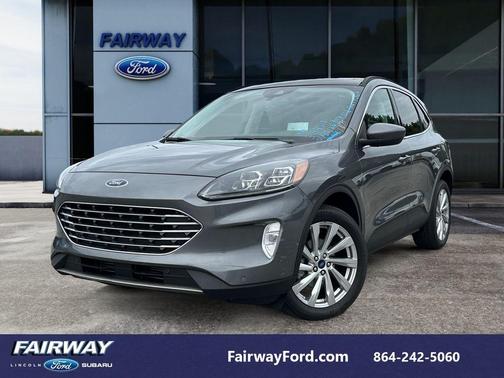 2022 Ford Escape Titanium