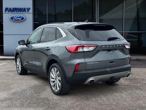 2022 Ford Escape Titanium