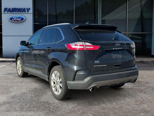 2022 Ford Edge Titanium