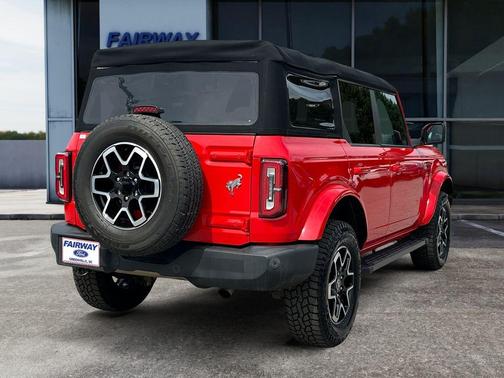 2023 Ford Bronco Outer Banks