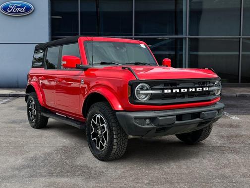 2023 Ford Bronco Outer Banks