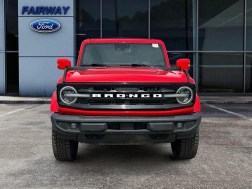 2023 Ford Bronco Outer Banks
