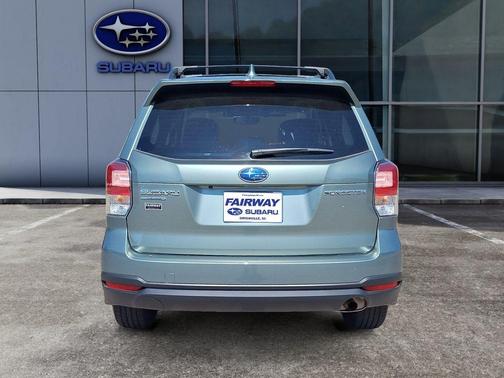 Jasmine Green Metallic 2018 Subaru Forester 2.5i Premium