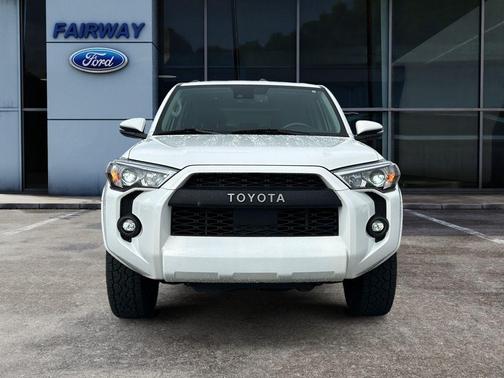 White 2022 Toyota 4Runner SR5 Premium