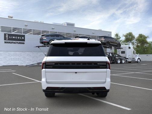 Crystal White Metallic 2026 Lincoln Navigator L Reserve
