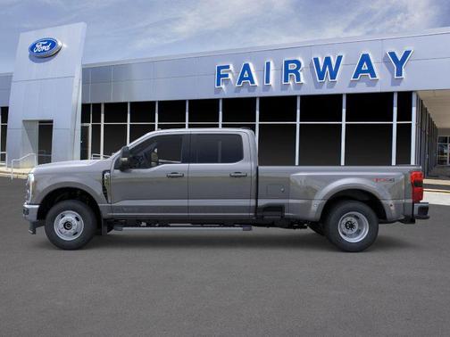 Carbonized Gray Metallic 2026 Ford F-350 XLT