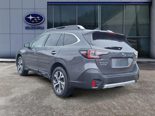2022 Subaru Outback Touring XT