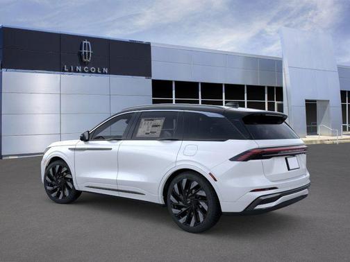 2025 Lincoln Nautilus Black Label