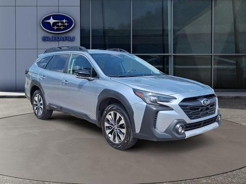Ice Silver Metallic 2024 Subaru Outback Limited XT