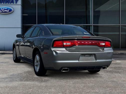 2012 Dodge Charger SE
