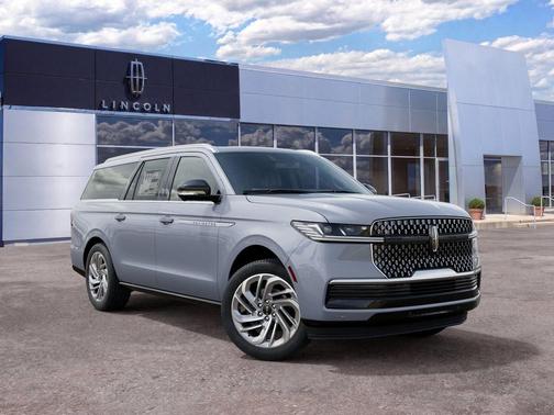 Gray Mist Metallic 2027 Lincoln Navigator Reserve