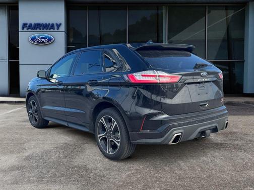 2022 Ford Edge ST