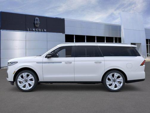 2025 Lincoln Navigator L Reserve