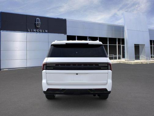 2025 Lincoln Navigator L Reserve