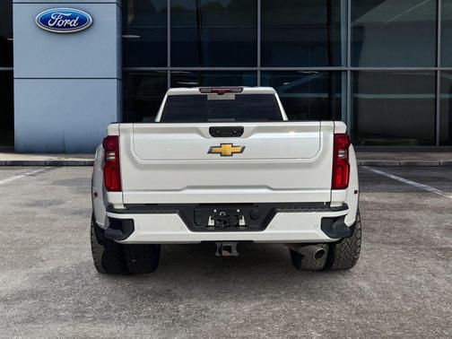 2024 Chevrolet Silverado 3500 High Country