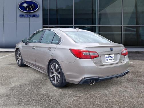 Tungsten Metallic 2018 Subaru Legacy