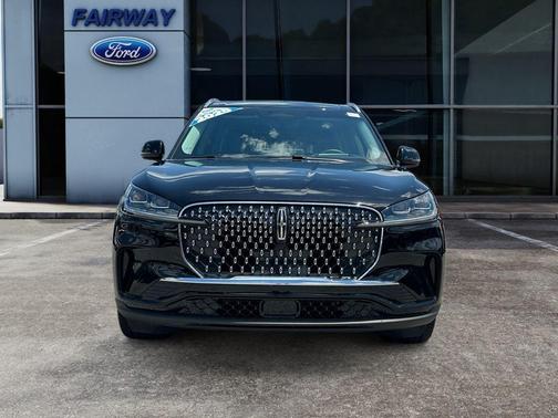 Infinite Black Metallic 2025 Lincoln Aviator Reserve AWD