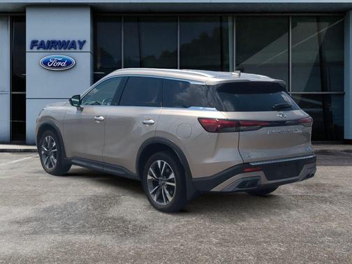2022 INFINITI QX60 Luxe