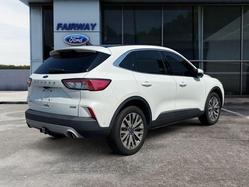 2020 Ford Escape Titanium