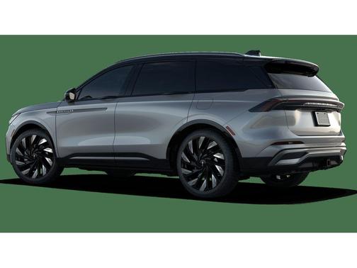 Silver Radiance Metallic 2026 Lincoln Nautilus Reserve