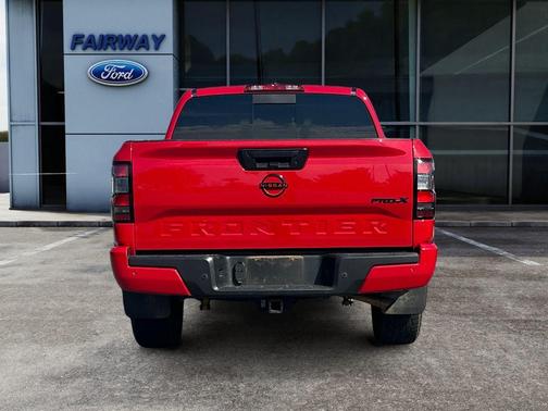 2024 Nissan Frontier PRO-X