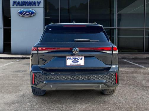 2025 Volkswagen Tiguan 2.0T SE R-Line Black