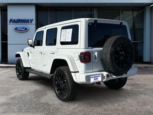 2021 Jeep Wrangler Unlimited Sahara Altitude