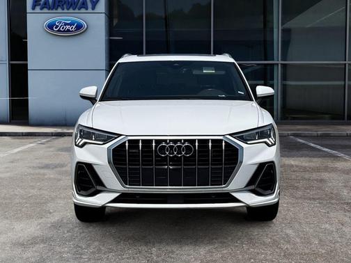 2023 Audi Q3 45 S line Premium