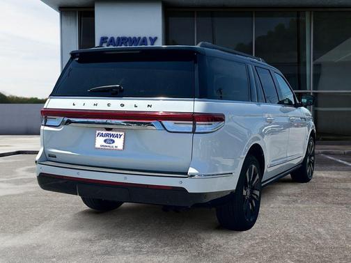Pristine White 2022 Lincoln Navigator L Black Label