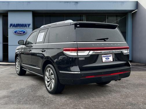 2023 Lincoln Navigator Reserve