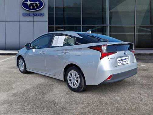 2020 Toyota Prius LE