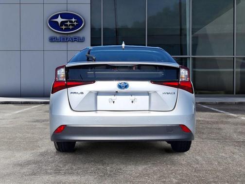2020 Toyota Prius LE