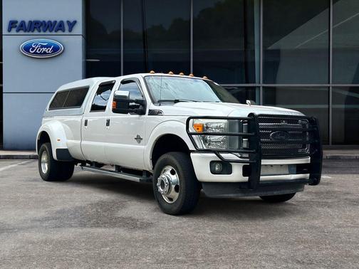 White Platinum Tri-Coat Metallic 2015 Ford F-350 Lariat Super Duty