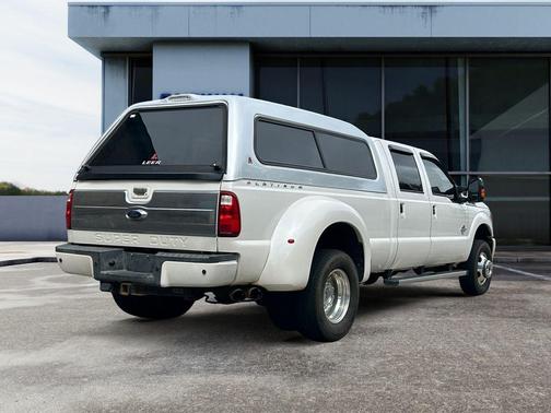 White Platinum Tri-Coat Metallic 2015 Ford F-350 Lariat Super Duty