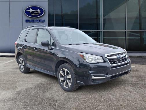 Crystal Black Silica 2018 Subaru Forester 2.5i Premium
