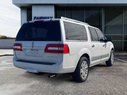 2012 Lincoln Navigator L