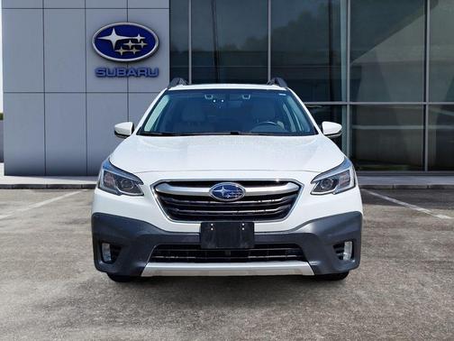 Crystal White Pearl 2021 Subaru Outback Limited XT