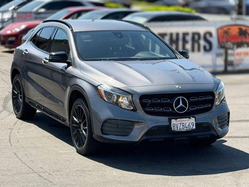 Gray 2018 Mercedes-Benz GLA 250 Base