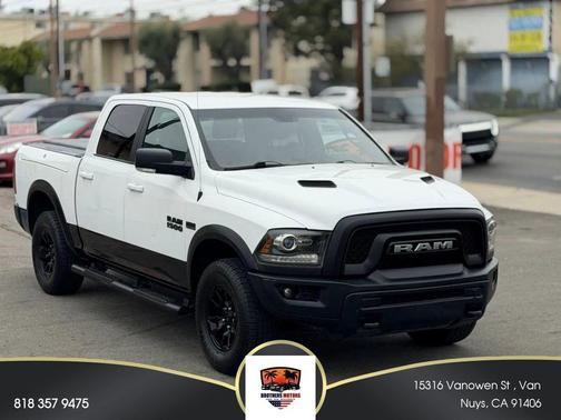 Bright White Clearcoat 2017 RAM 1500 Rebel