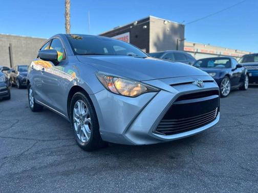 2017 Toyota Yaris iA Base