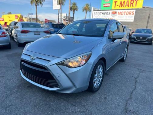 2017 Toyota Yaris iA Base