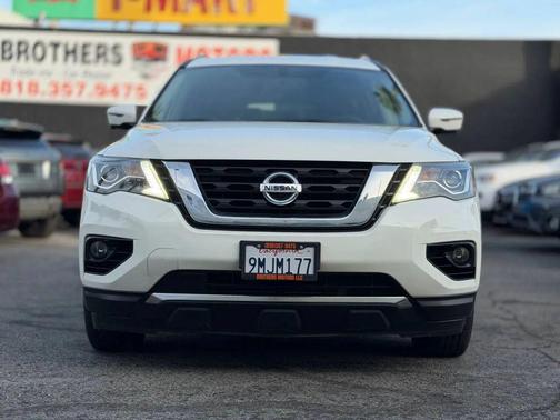 2019 Nissan Pathfinder SL