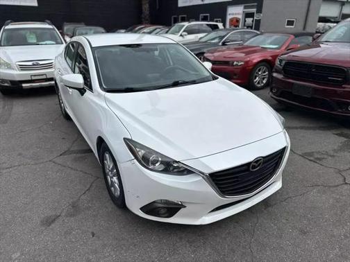 2015 Mazda Mazda3 i Touring