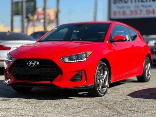 2019 Hyundai Veloster 2
