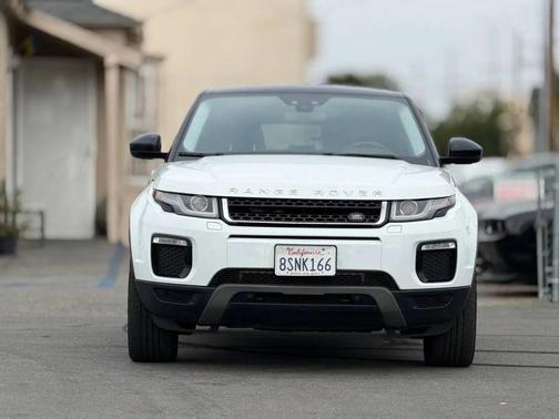 White 2017 Land Rover Range Rover Evoque SE