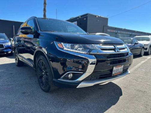 2018 Mitsubishi Outlander LE