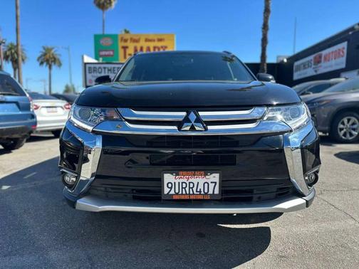 2018 Mitsubishi Outlander LE