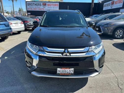 2018 Mitsubishi Outlander LE